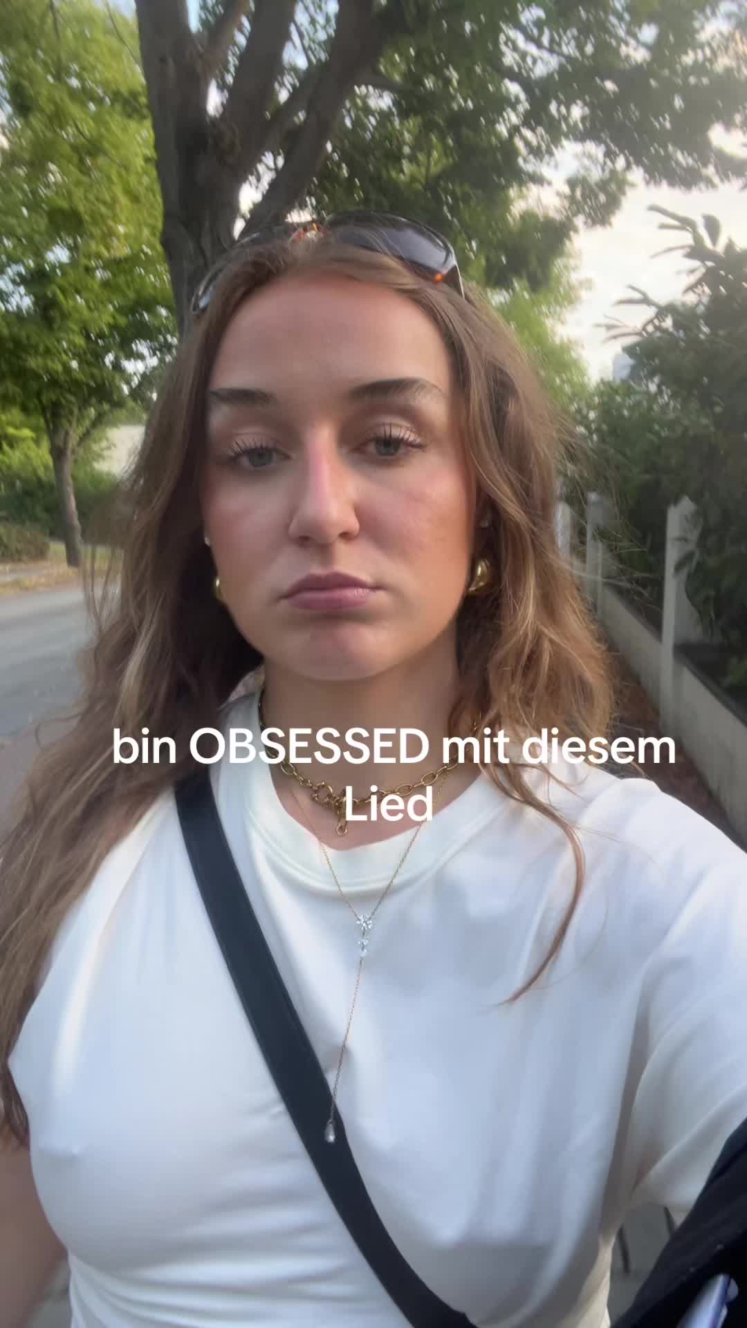 @lucymoee