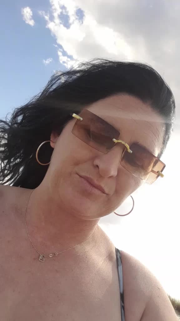 @Georgiana❤️G 🧡