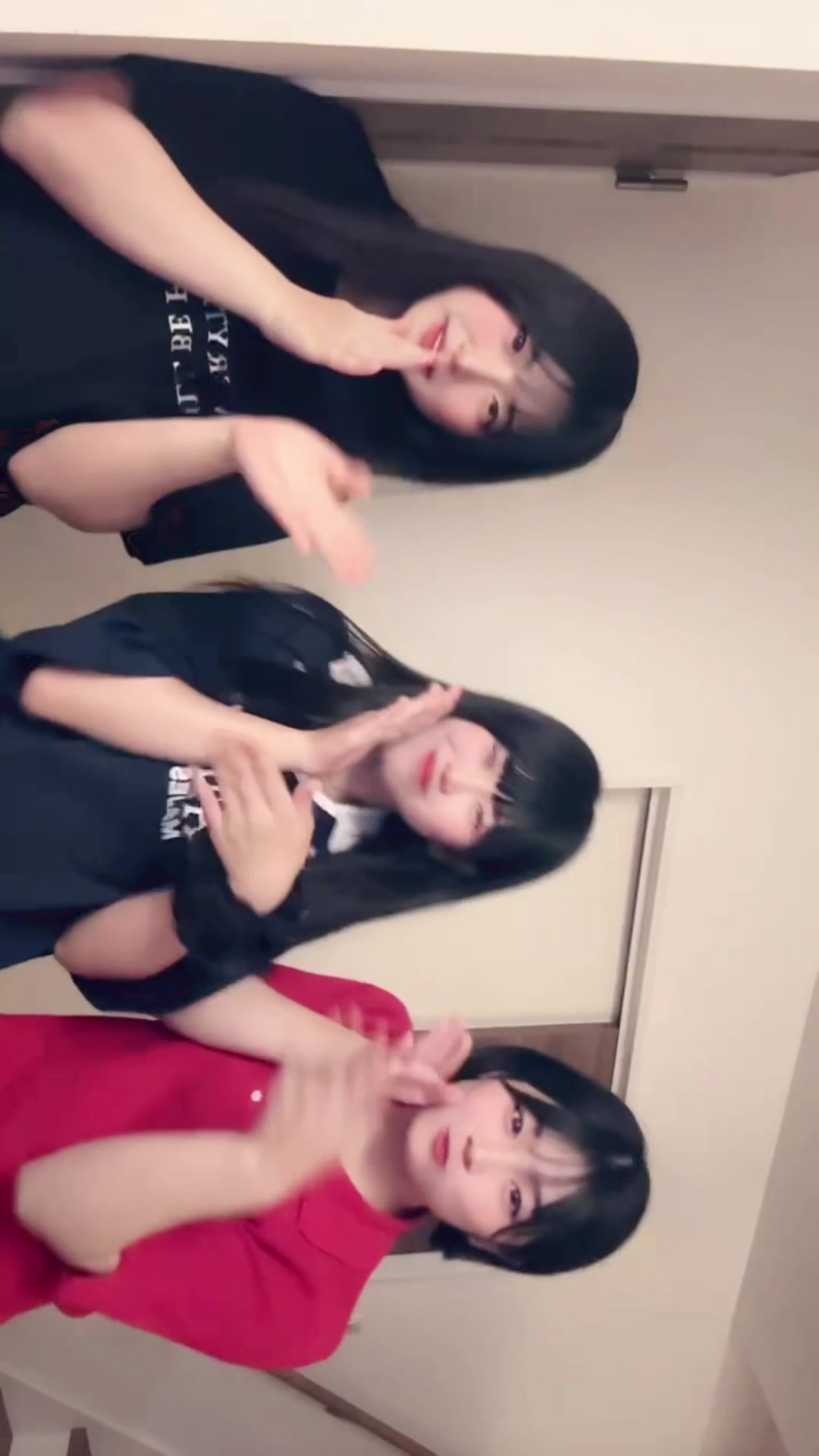 @༒
