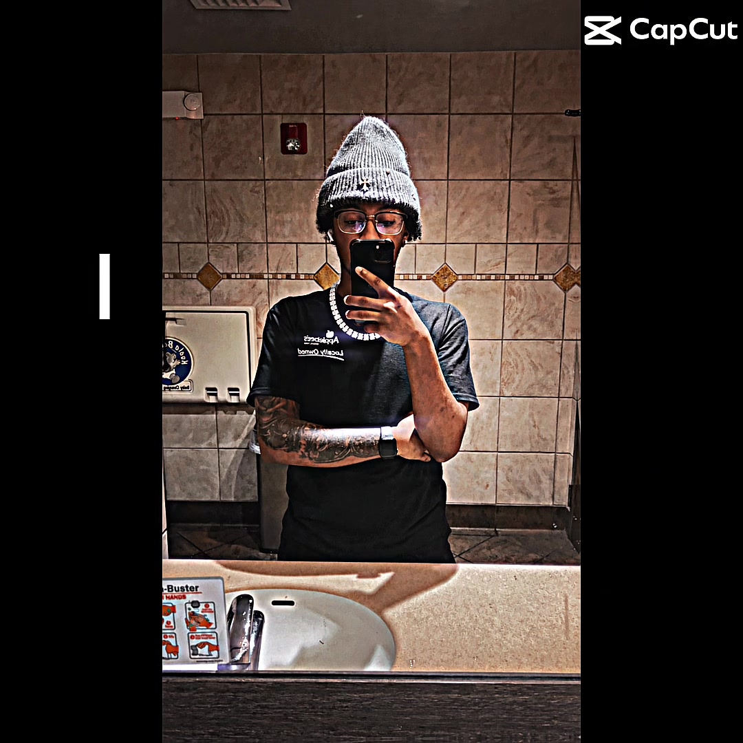 @Just🍄🖤💛🕷️A