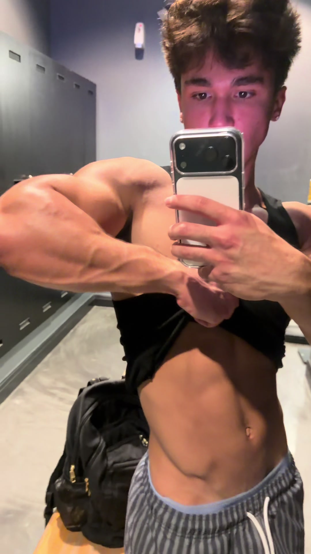@Kalel🦸🏻♂️