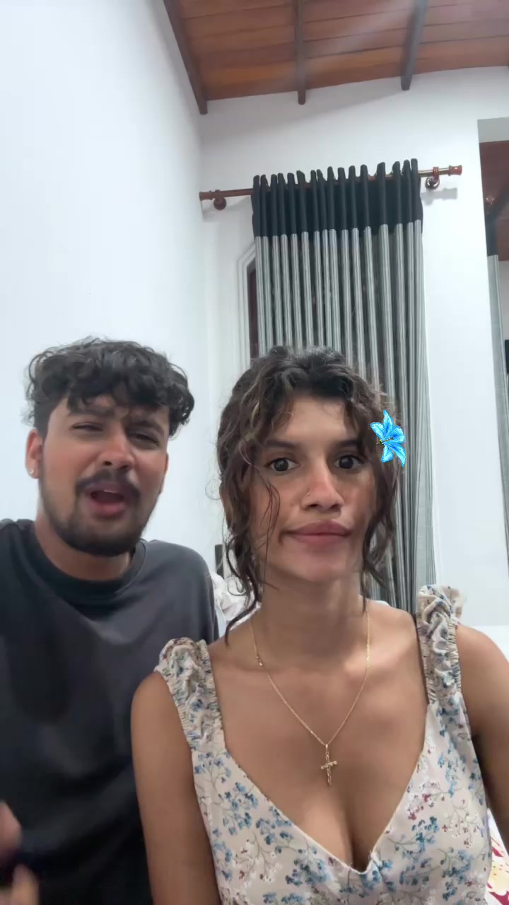 @Y E N U 🧸