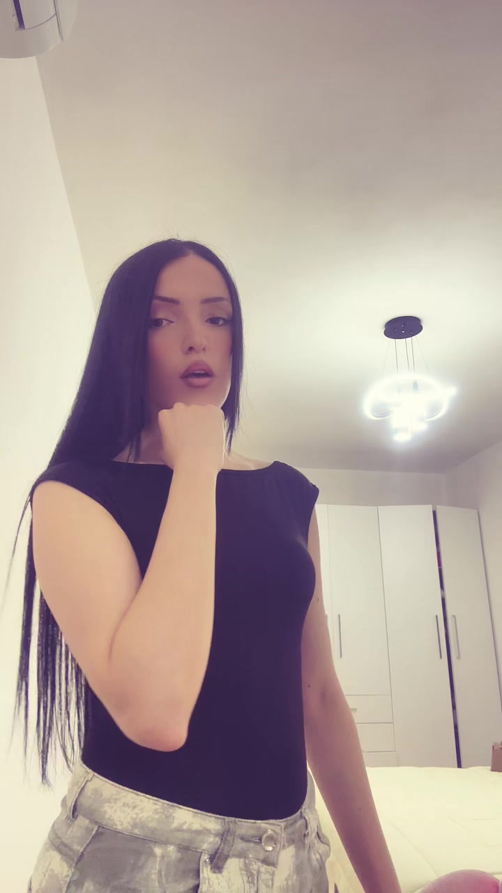 @xhuliaaa1