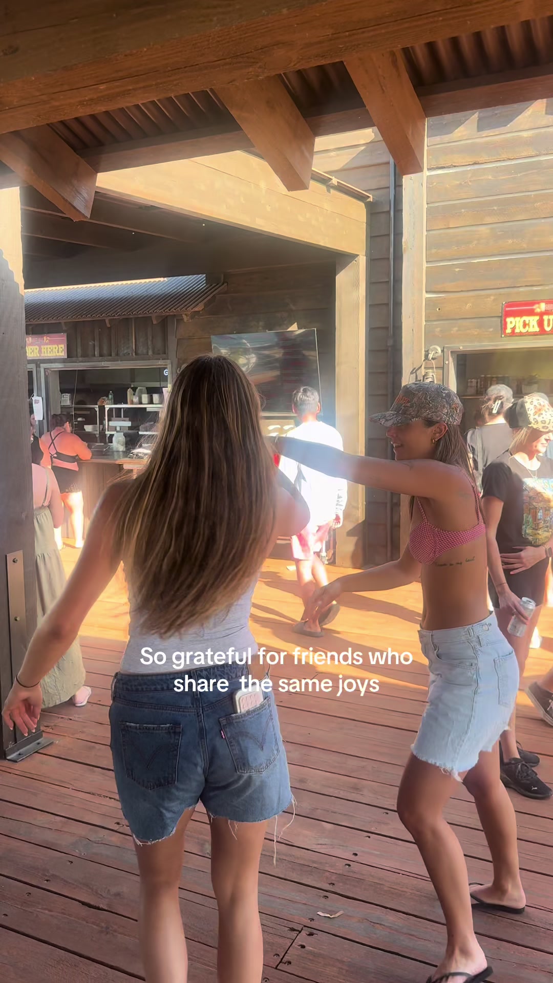 @makenziecloudd