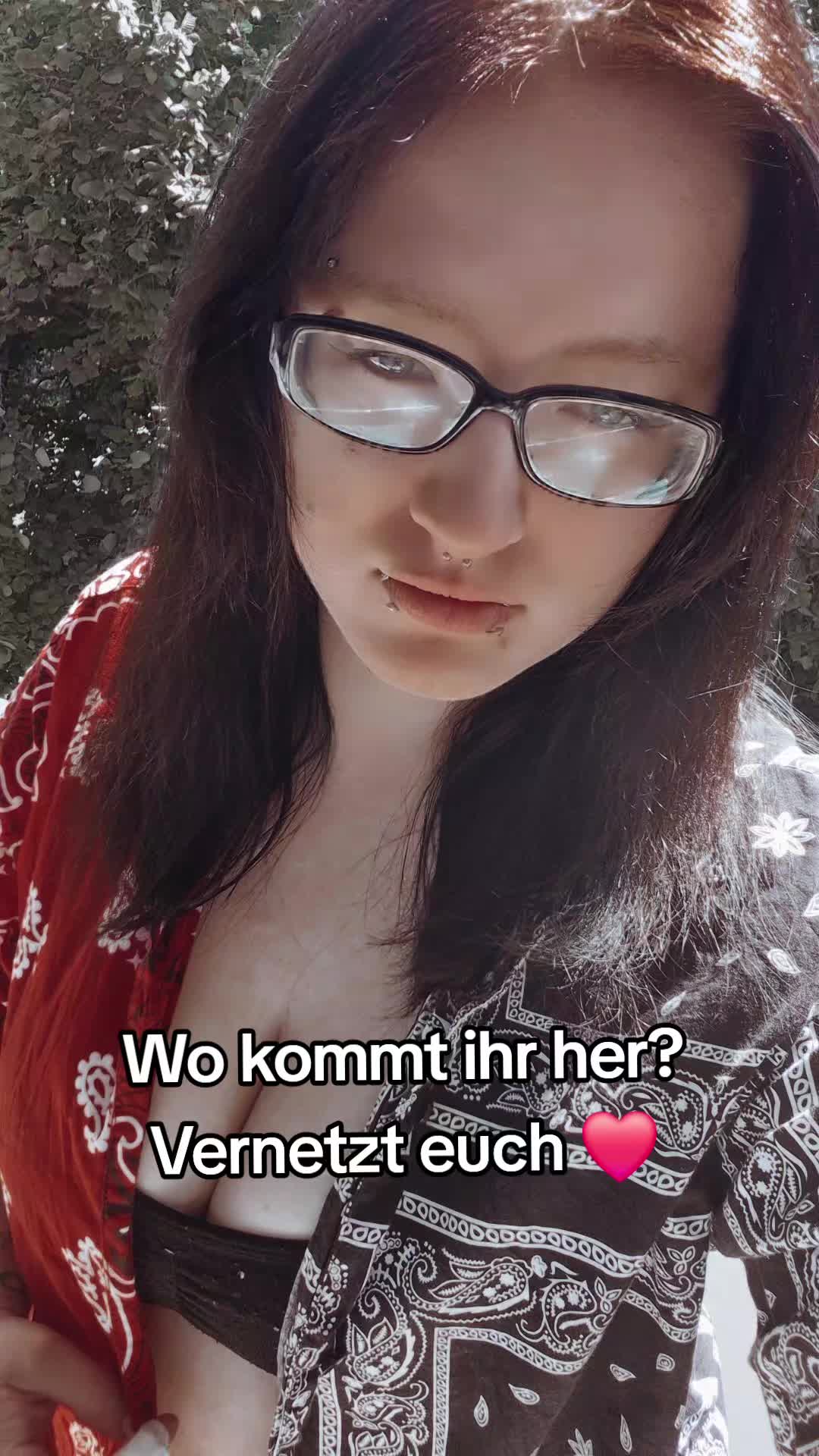 @Bella