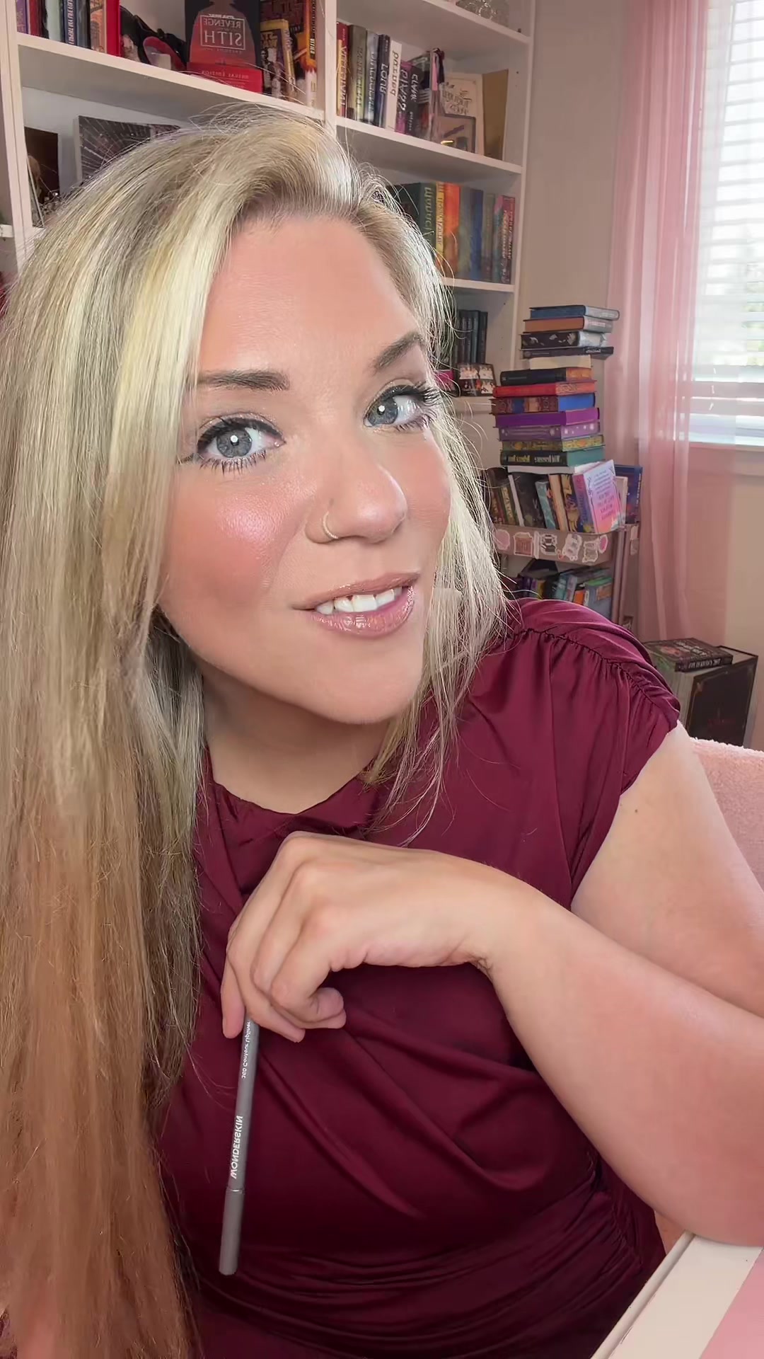 @Lindsay 🎀 | books + lifestyle
