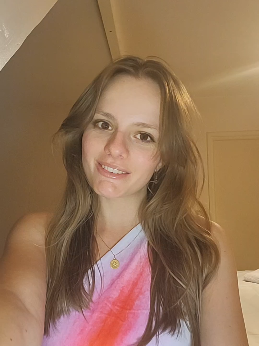 @Chlo ✨️