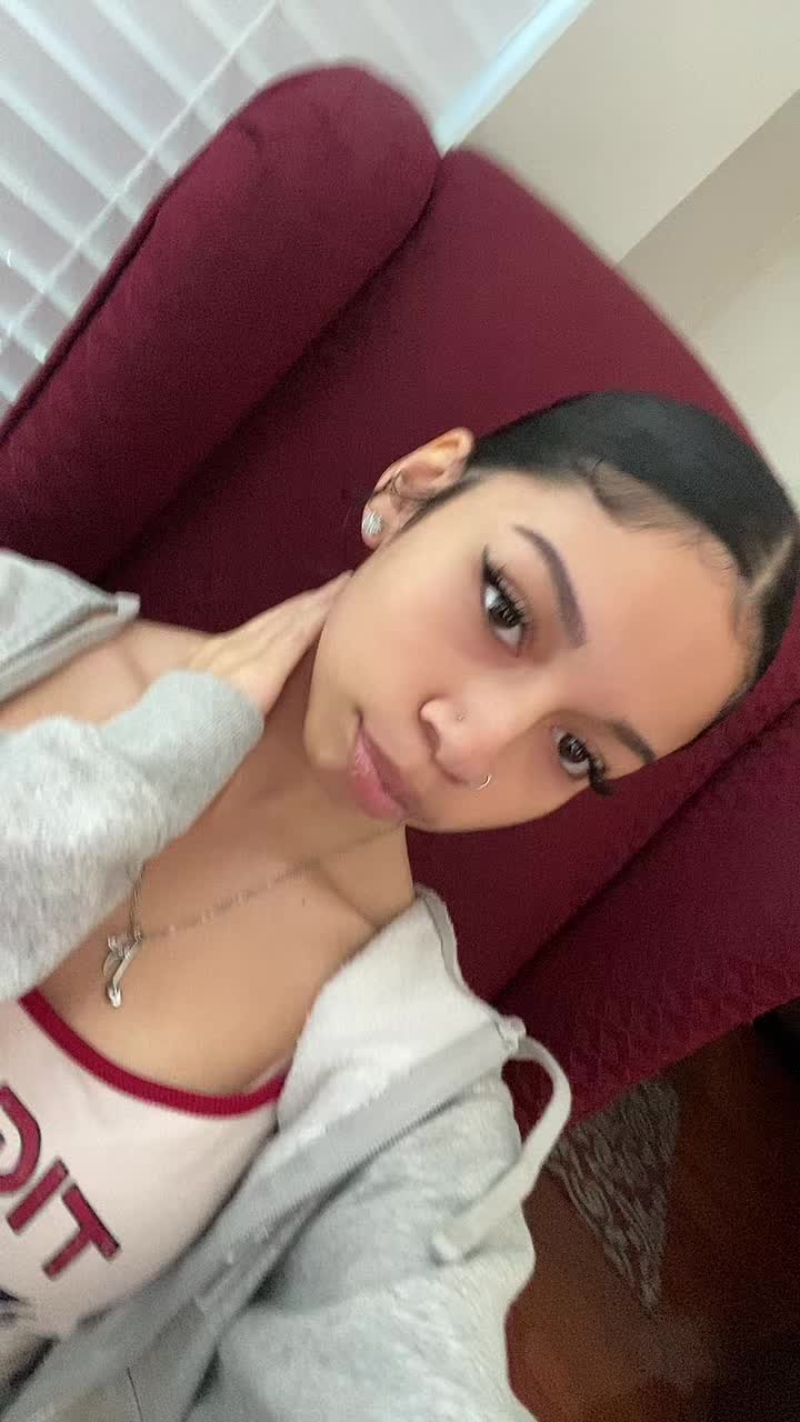 @𝖆