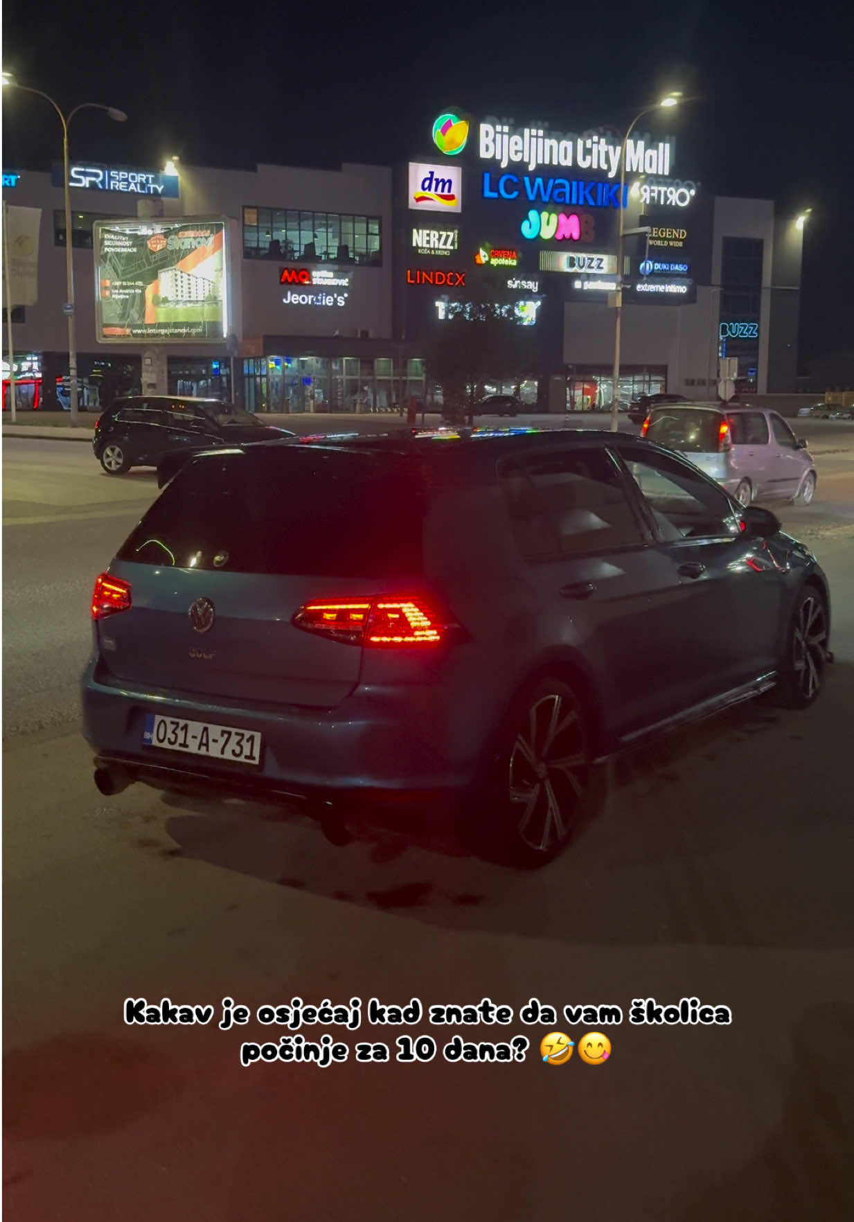 @onaj što vozi golfa