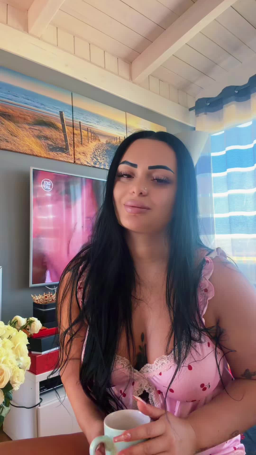 @👉🏻👑𝑄𝑈𝐸𝐸𝑁👑👈🏻