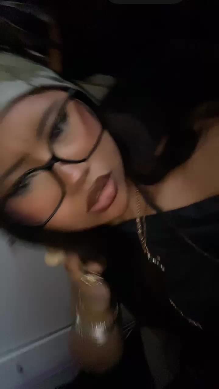 @NANA🧛🏽♀️