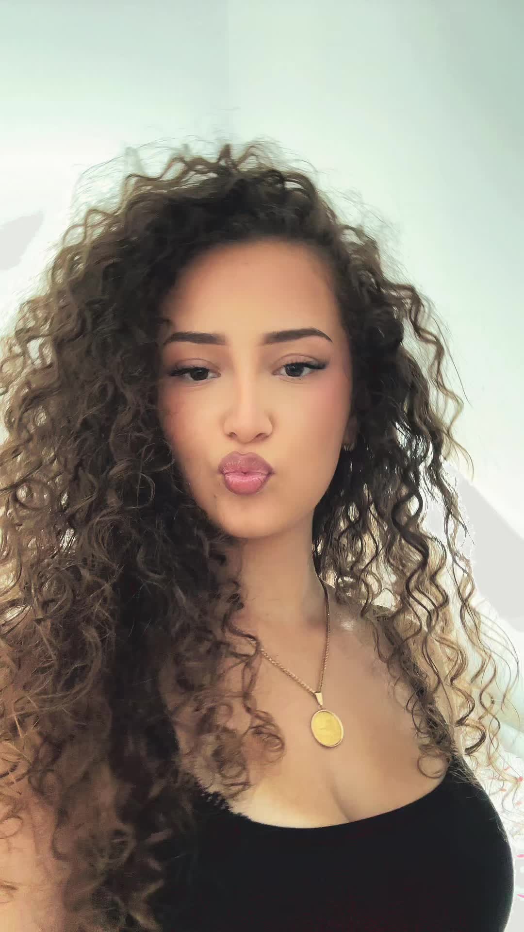@🇦🇱