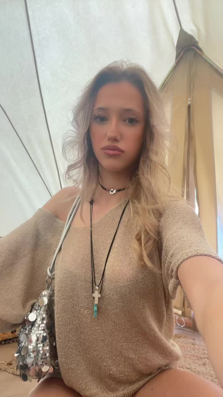 @Anya🗝️
