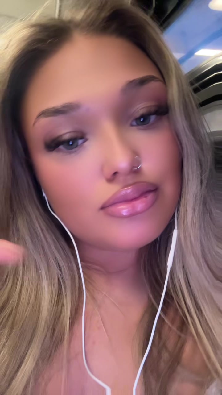 @Alina🤍
