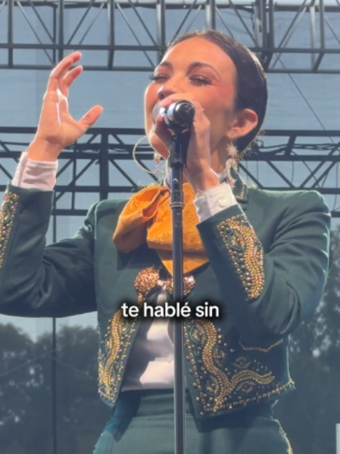 @Lupita Infante