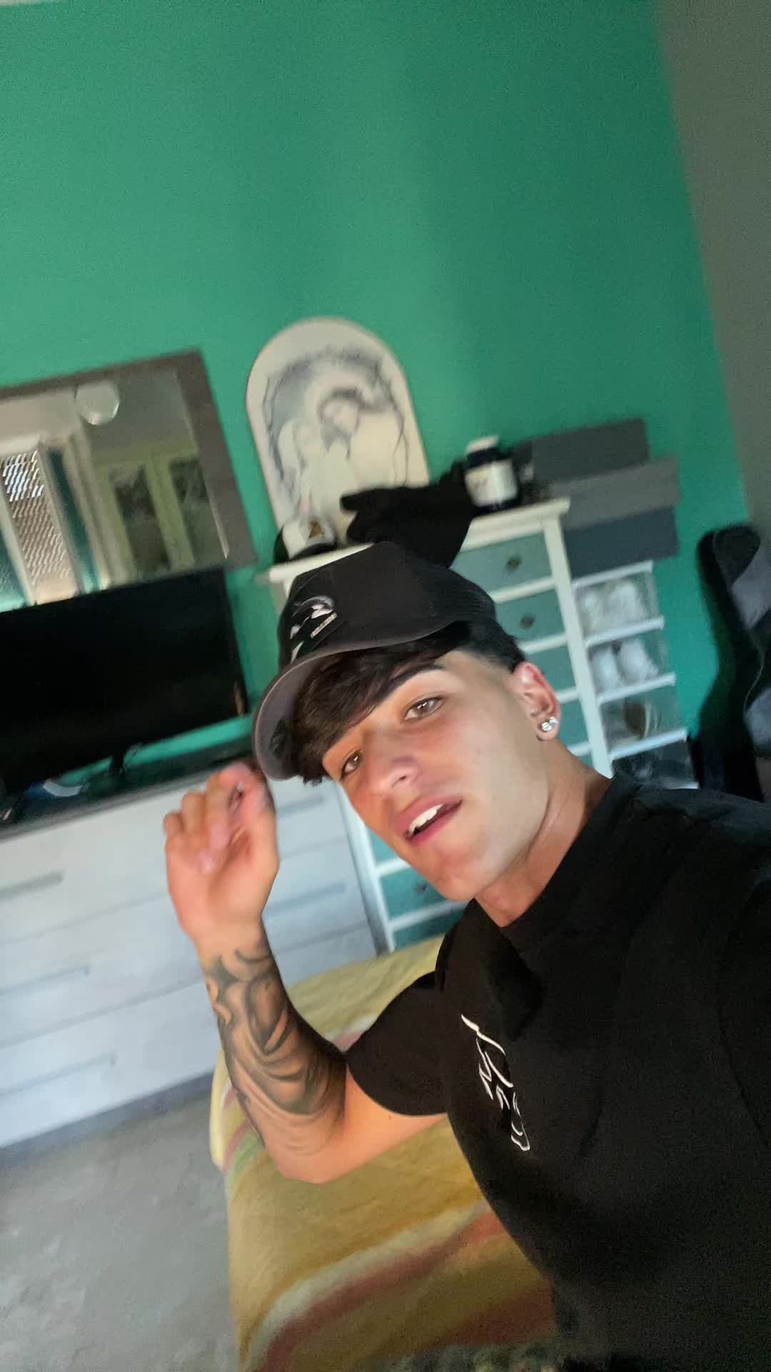 @Angelo🏴