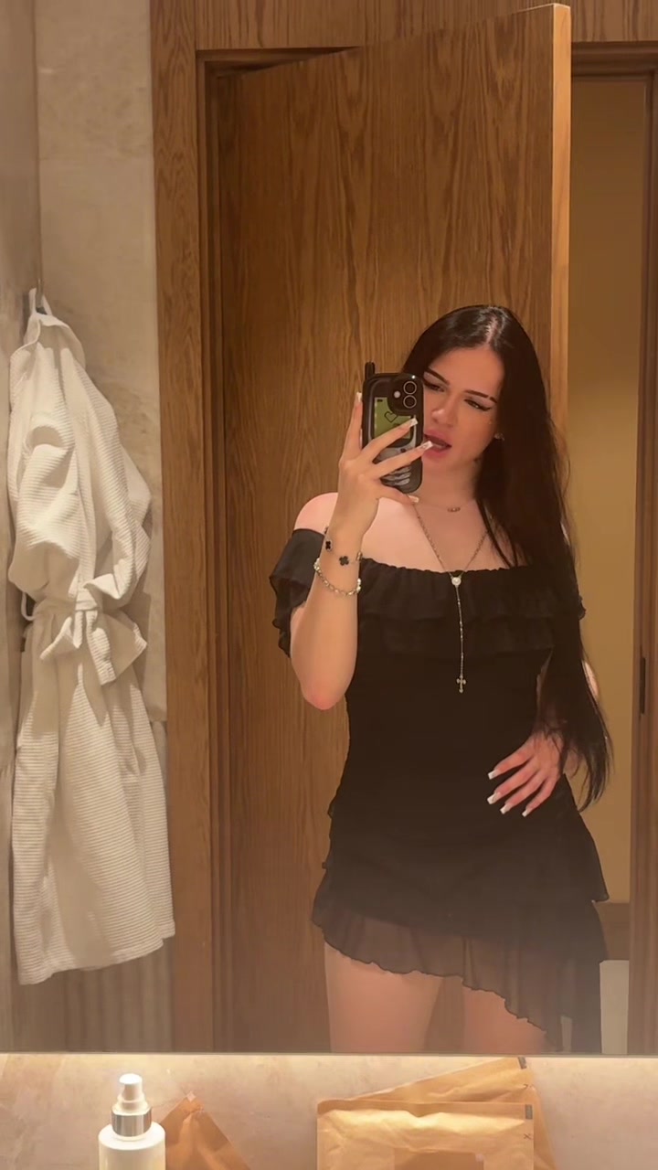 @amblouu_