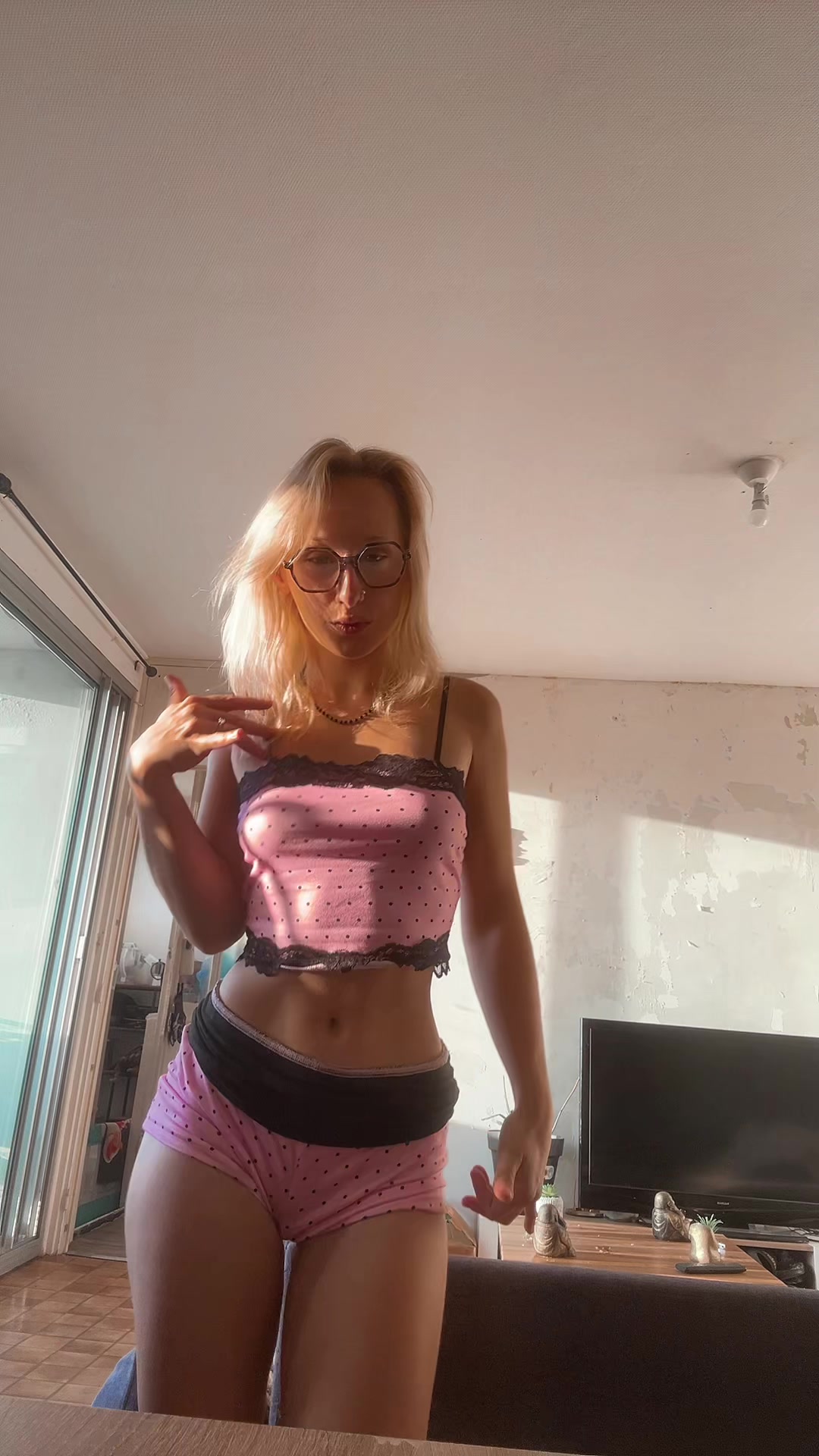 @emaelie