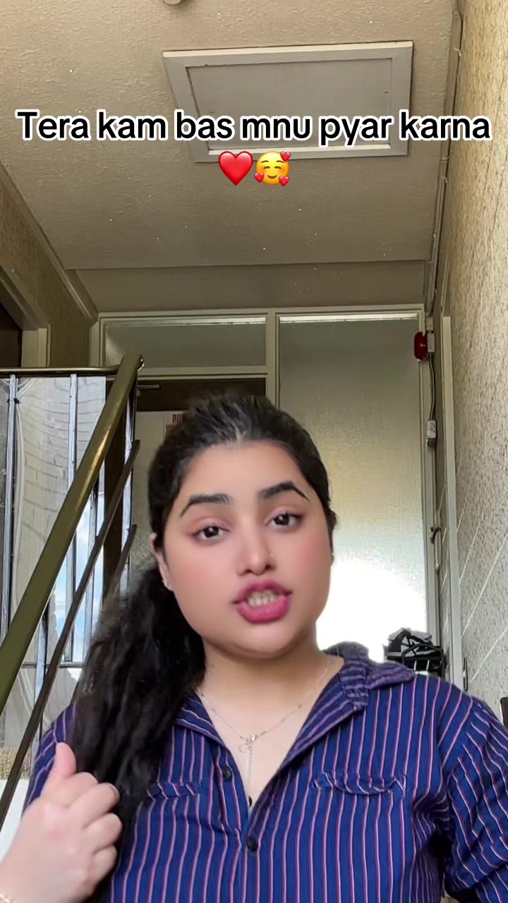 @riyaa_sharma18