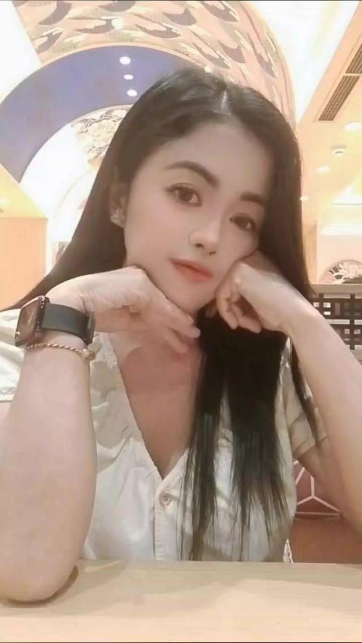 @Aidaa R