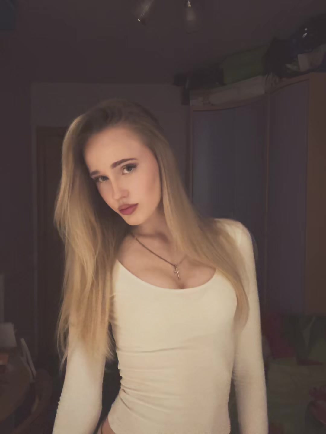 @stupidblondeeee