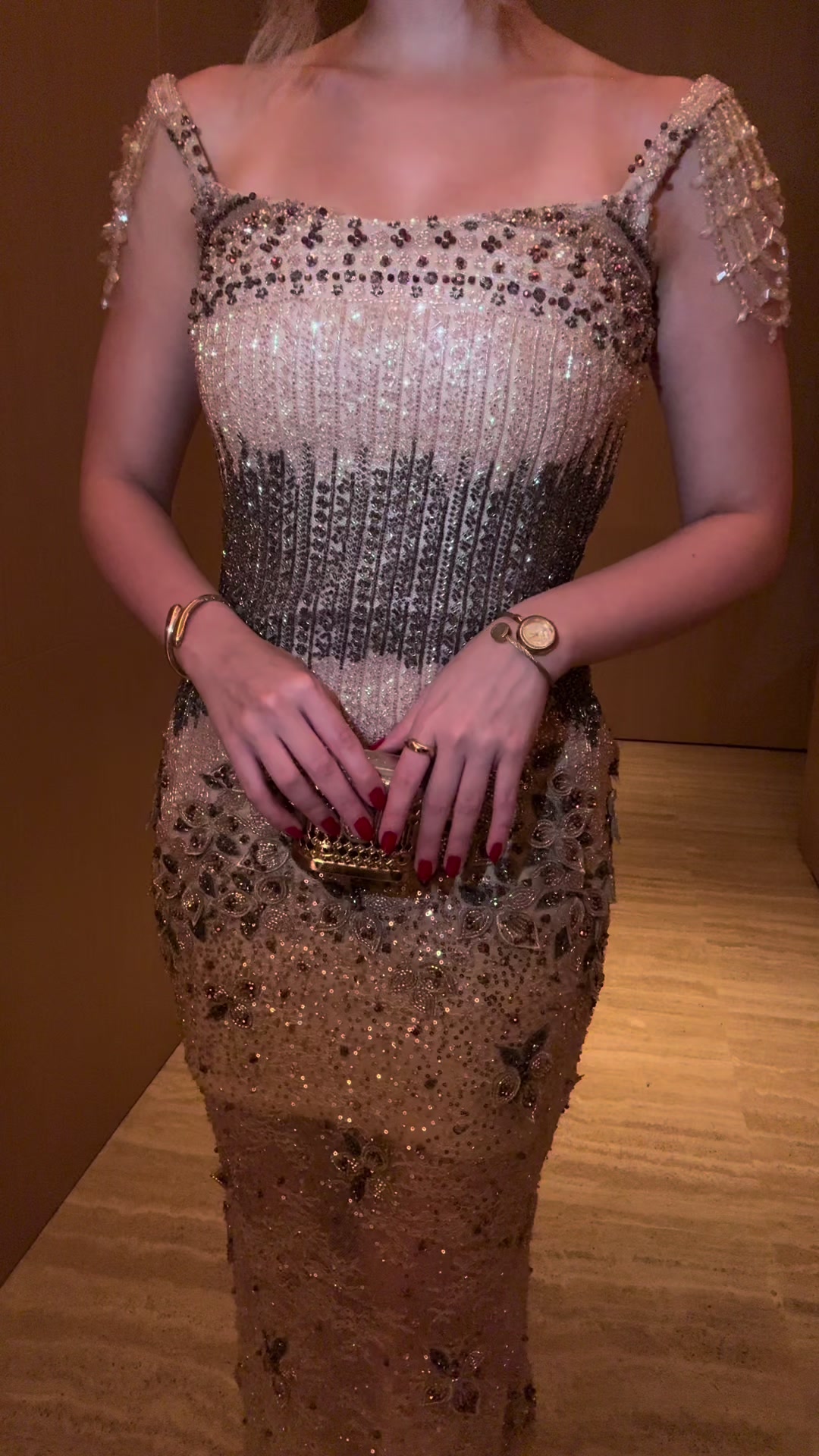 @لبنى
