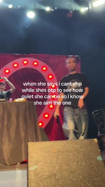 @⃟