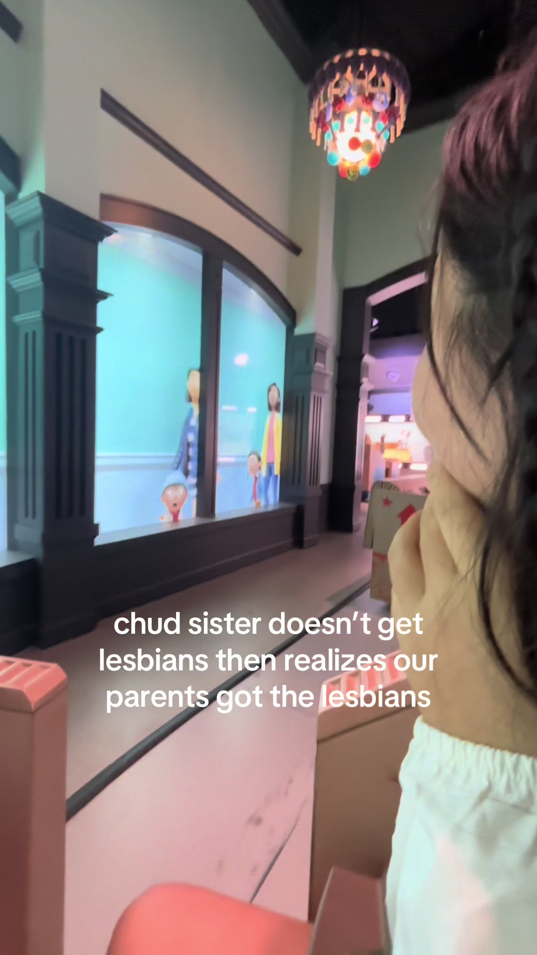 @Elliee