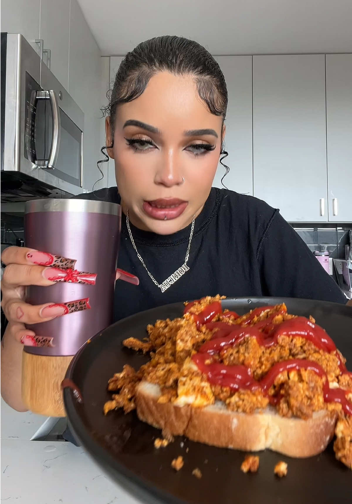 @Vanessa Lynn