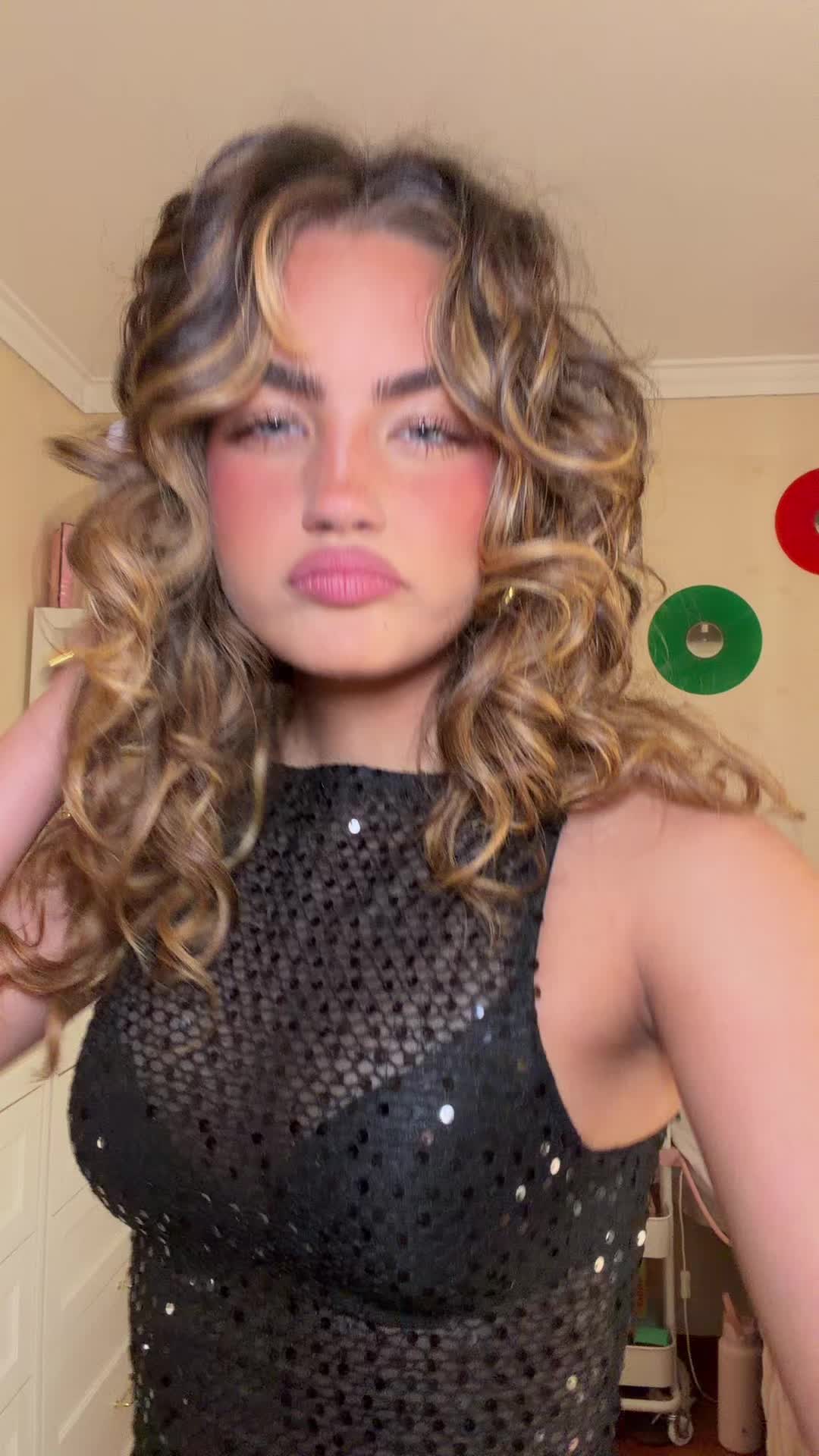 @𝓢 𝓐 𝓡 𝓐