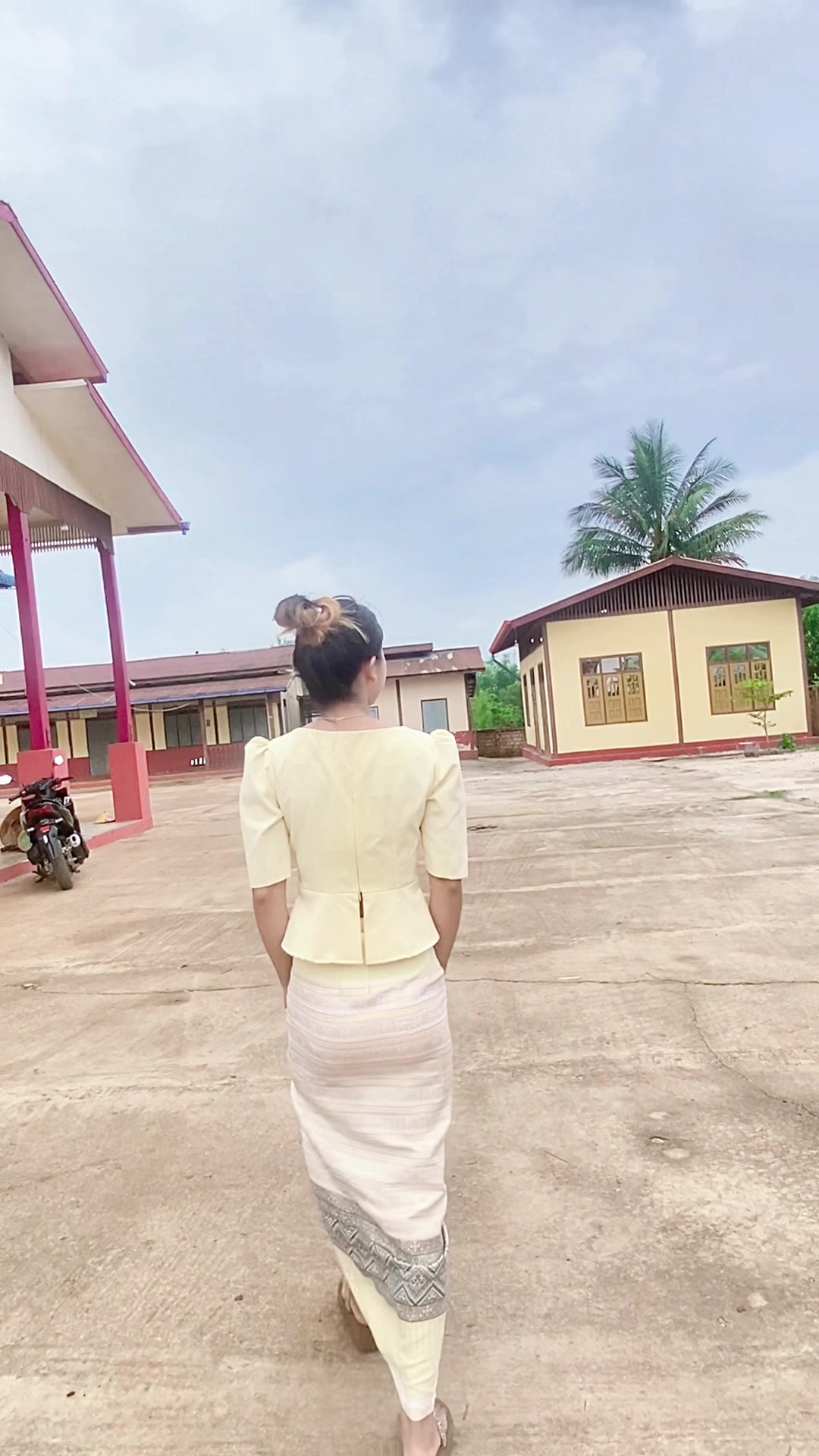 @ယဵၼ်🤦♀️