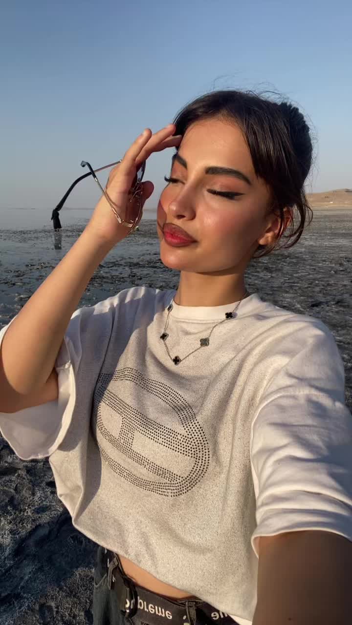 @Azita