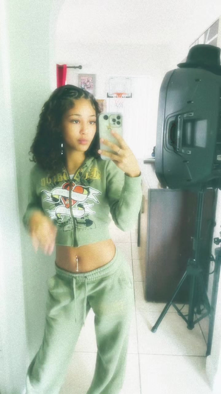 @pretty rican 🍭