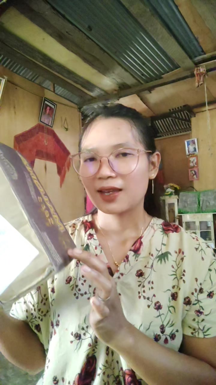 @Rebecca sidabalok