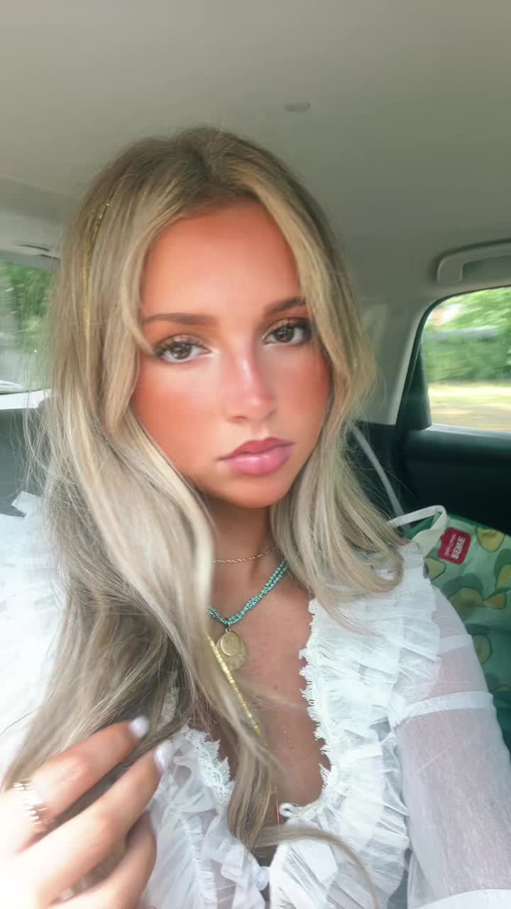 @ava_hamet