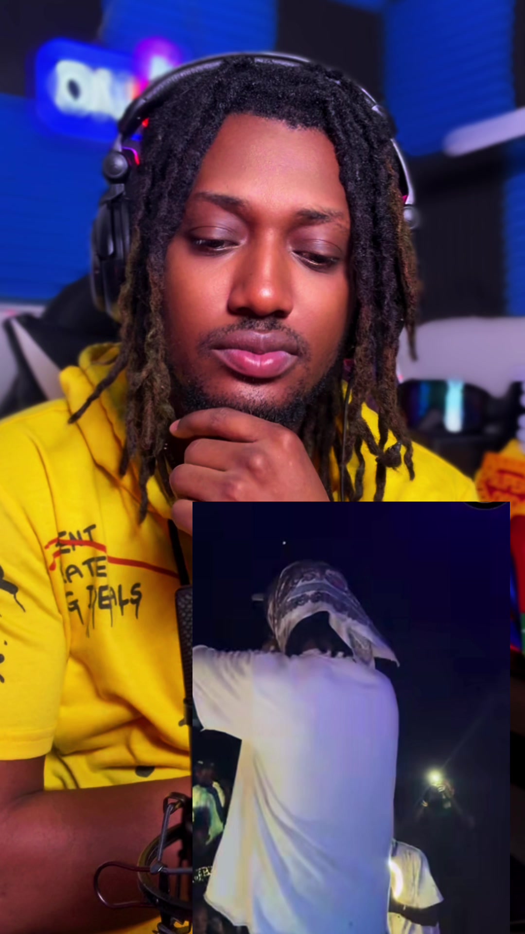 @𝐏𝐲𝐯𝐨 𝐎𝐧 𝐓𝐡𝐞 𝐌𝐢𝐜🎙️