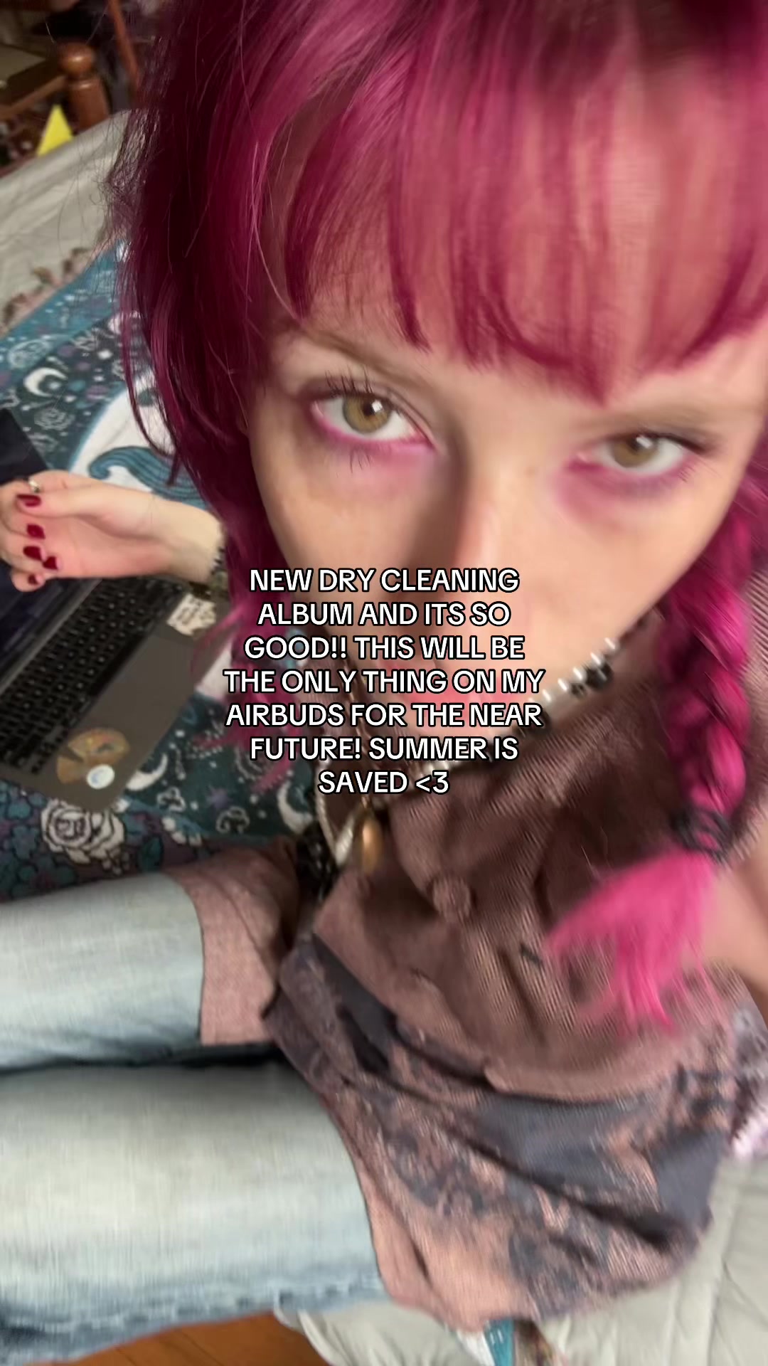 @emily.airbuds