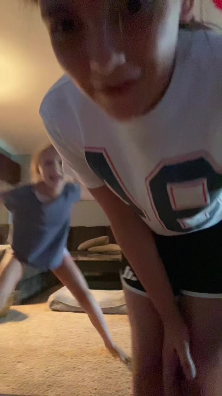@⃟