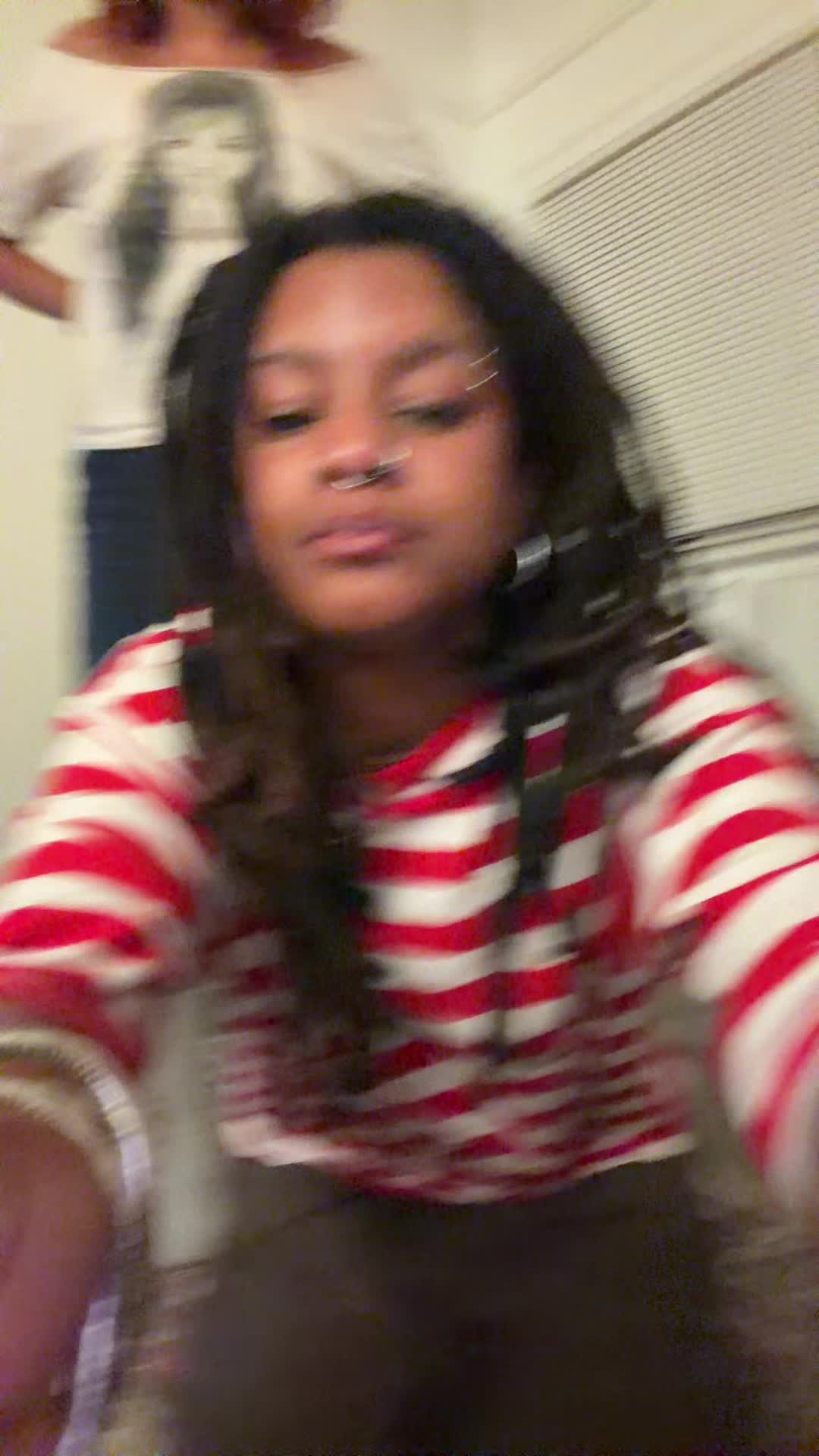 @ithrowupwhenimnervous