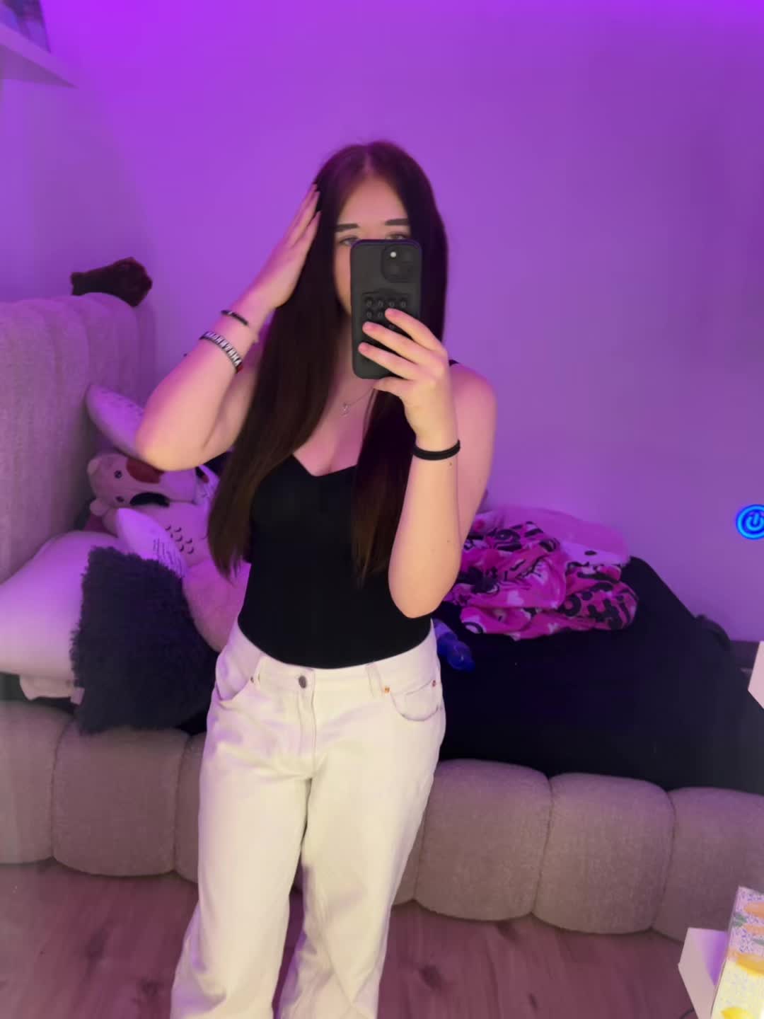 @ꨄ