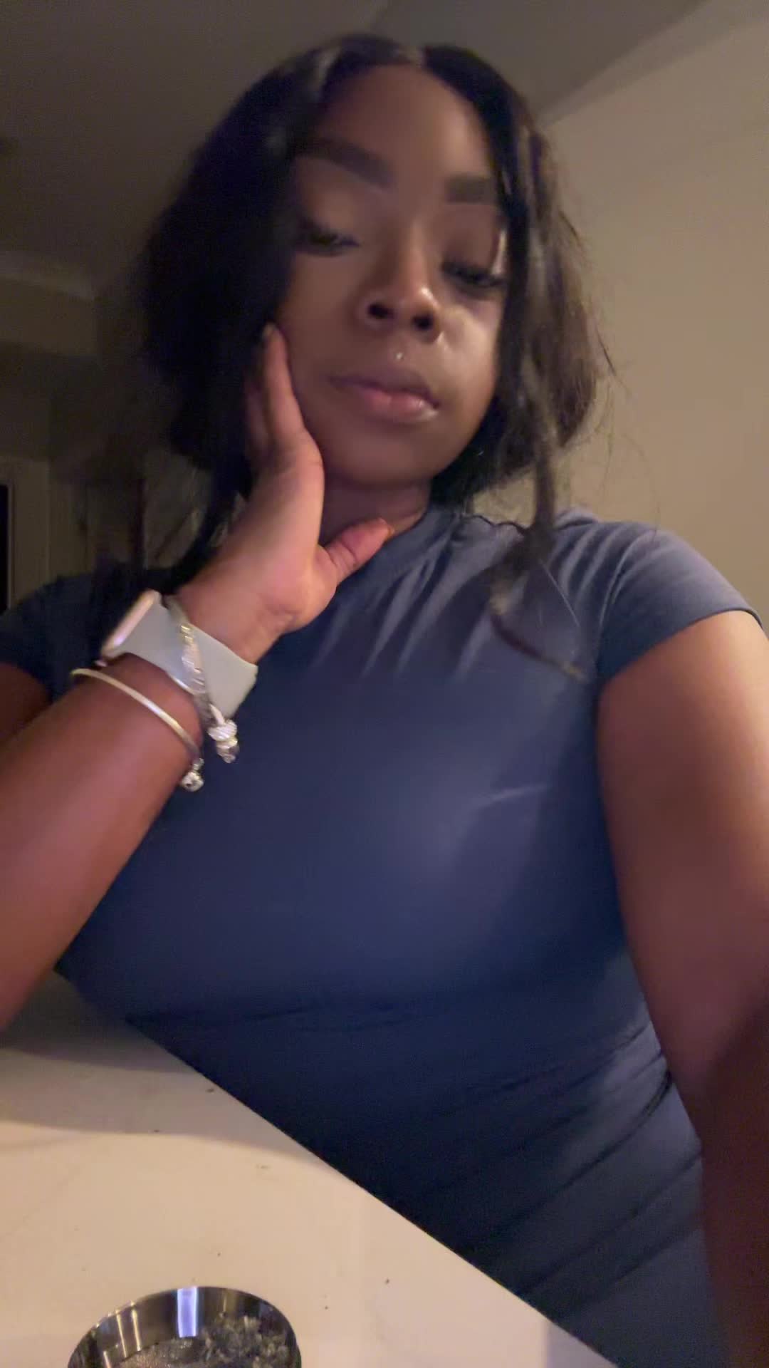 @Anijahh_
