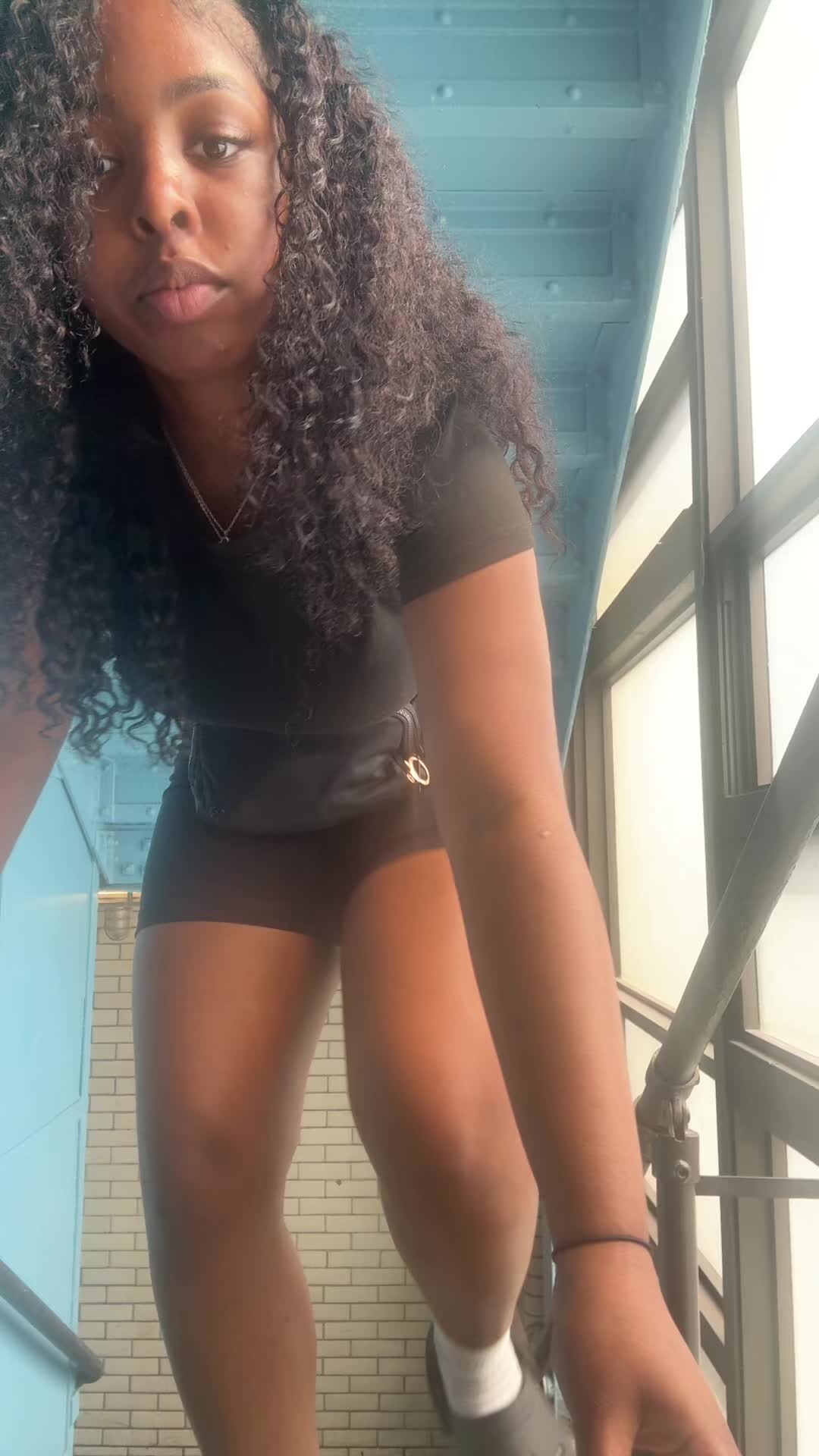 @r
