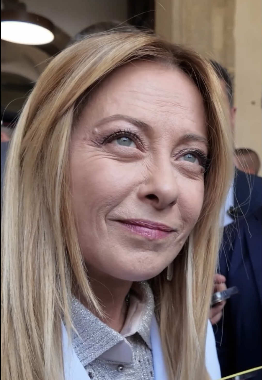 @Giorgia Meloni