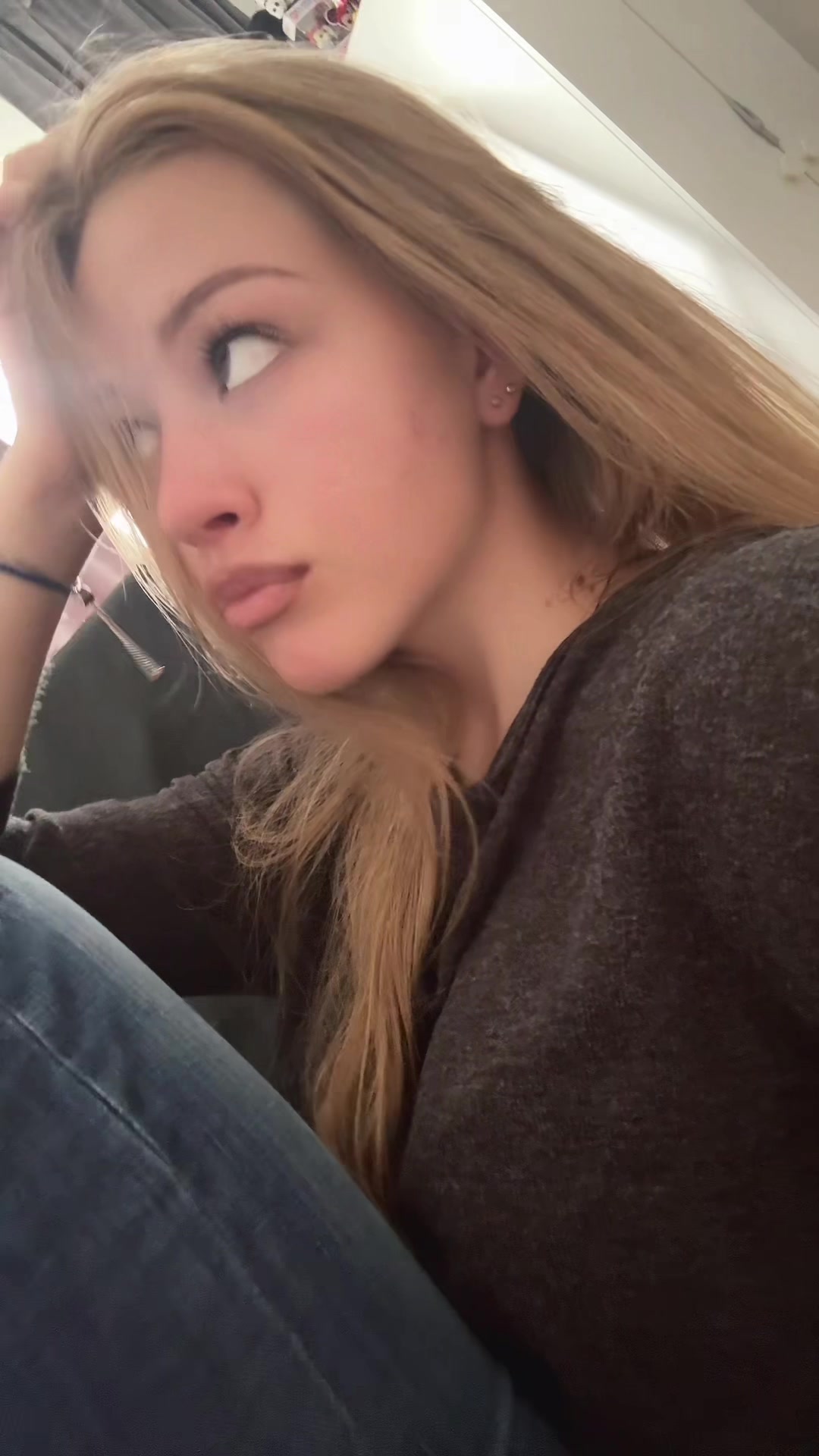 @pollikznccv