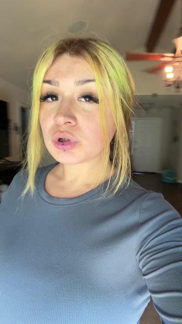 @Renée 🖤