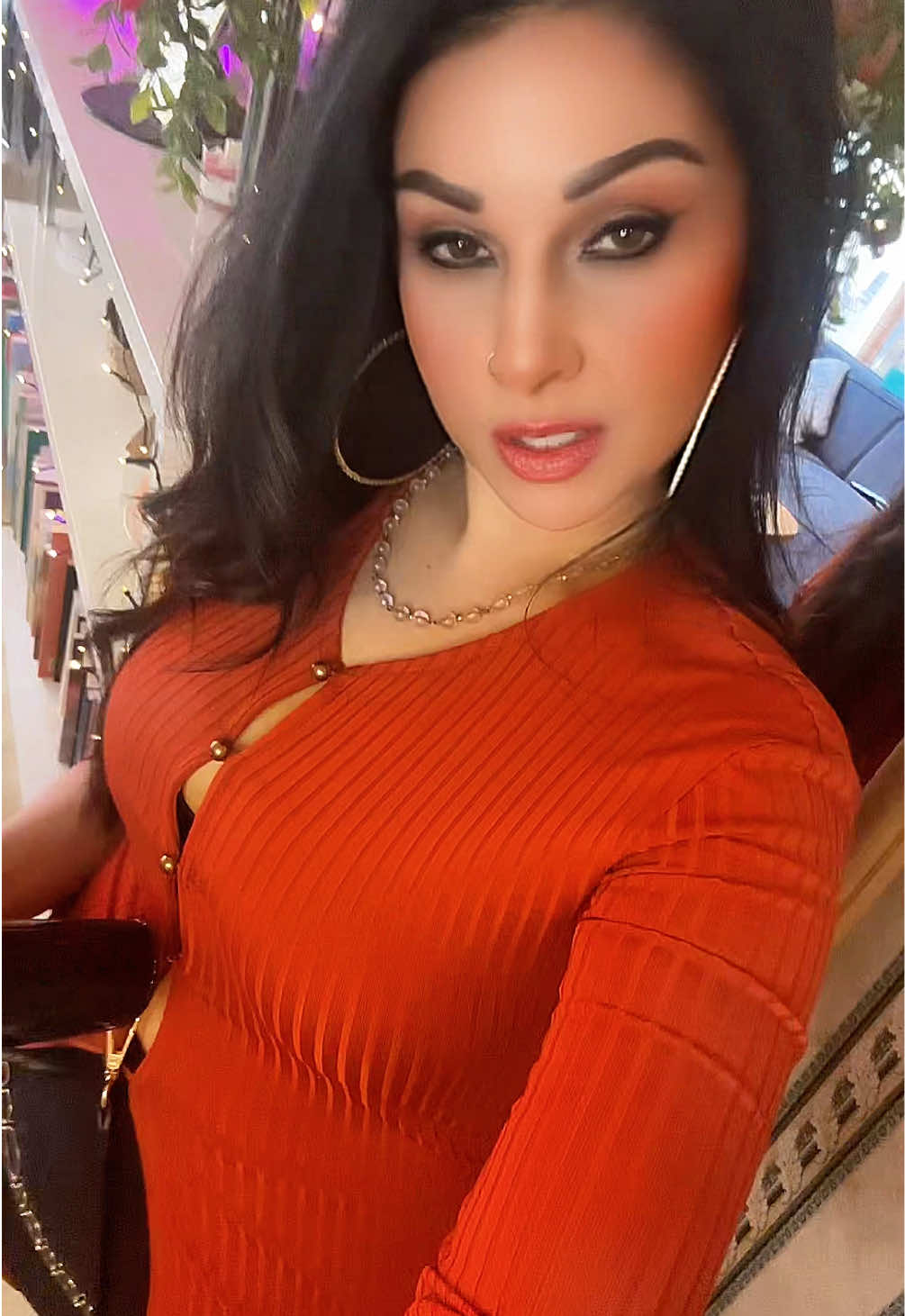 @Firozha 🇳🇱🇸🇷🇮🇳