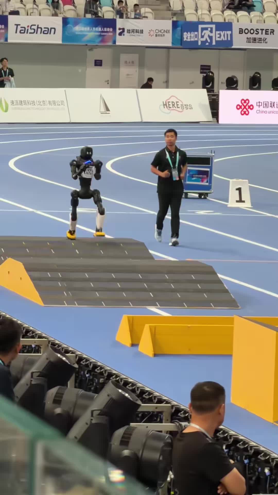 @techniahqrobot
