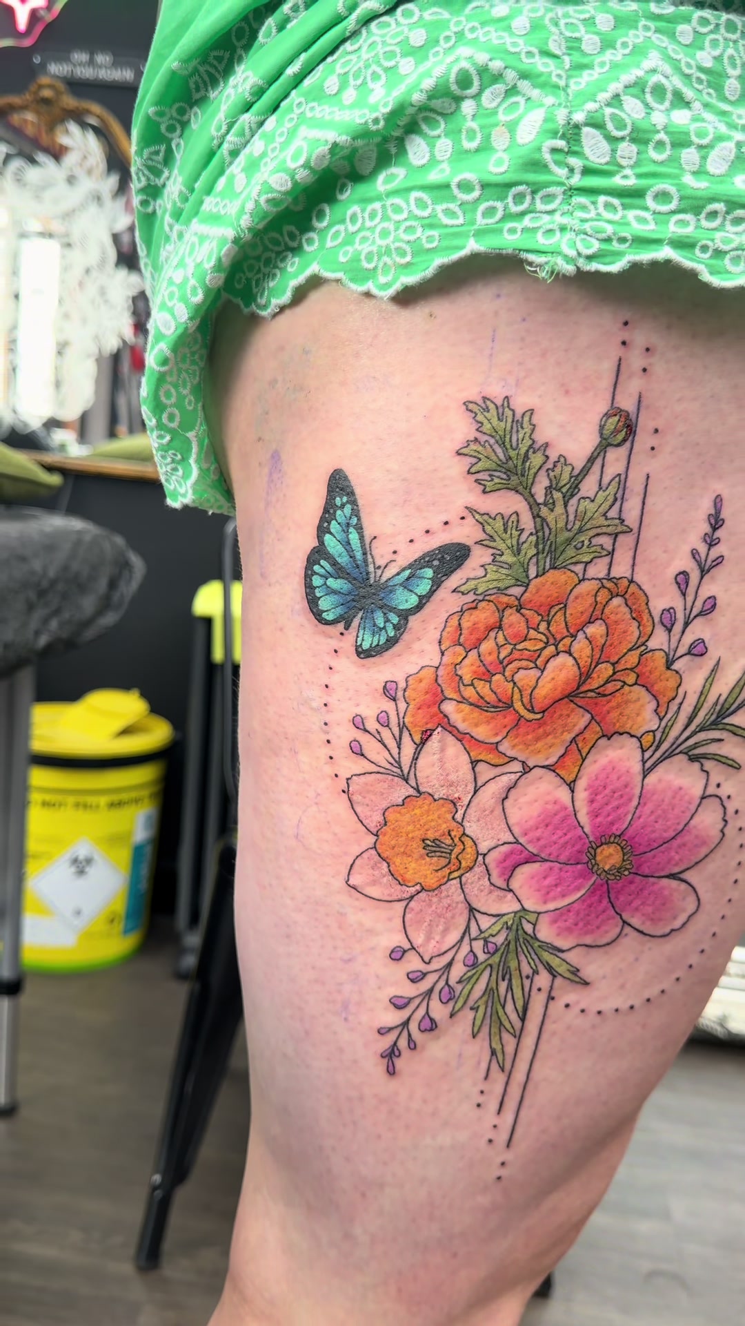 @Kayleigh Peach Tattoo 🍑