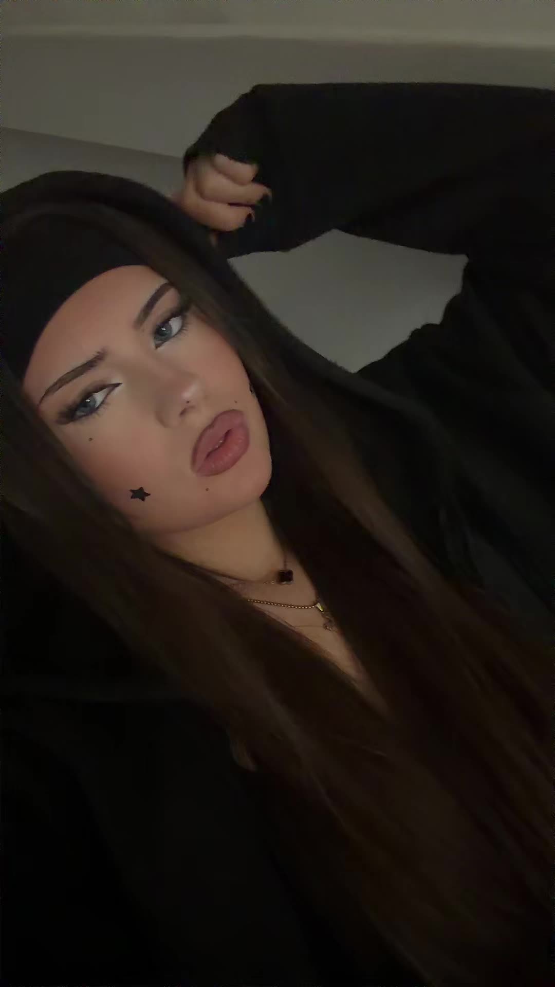 @ameliadeeekin