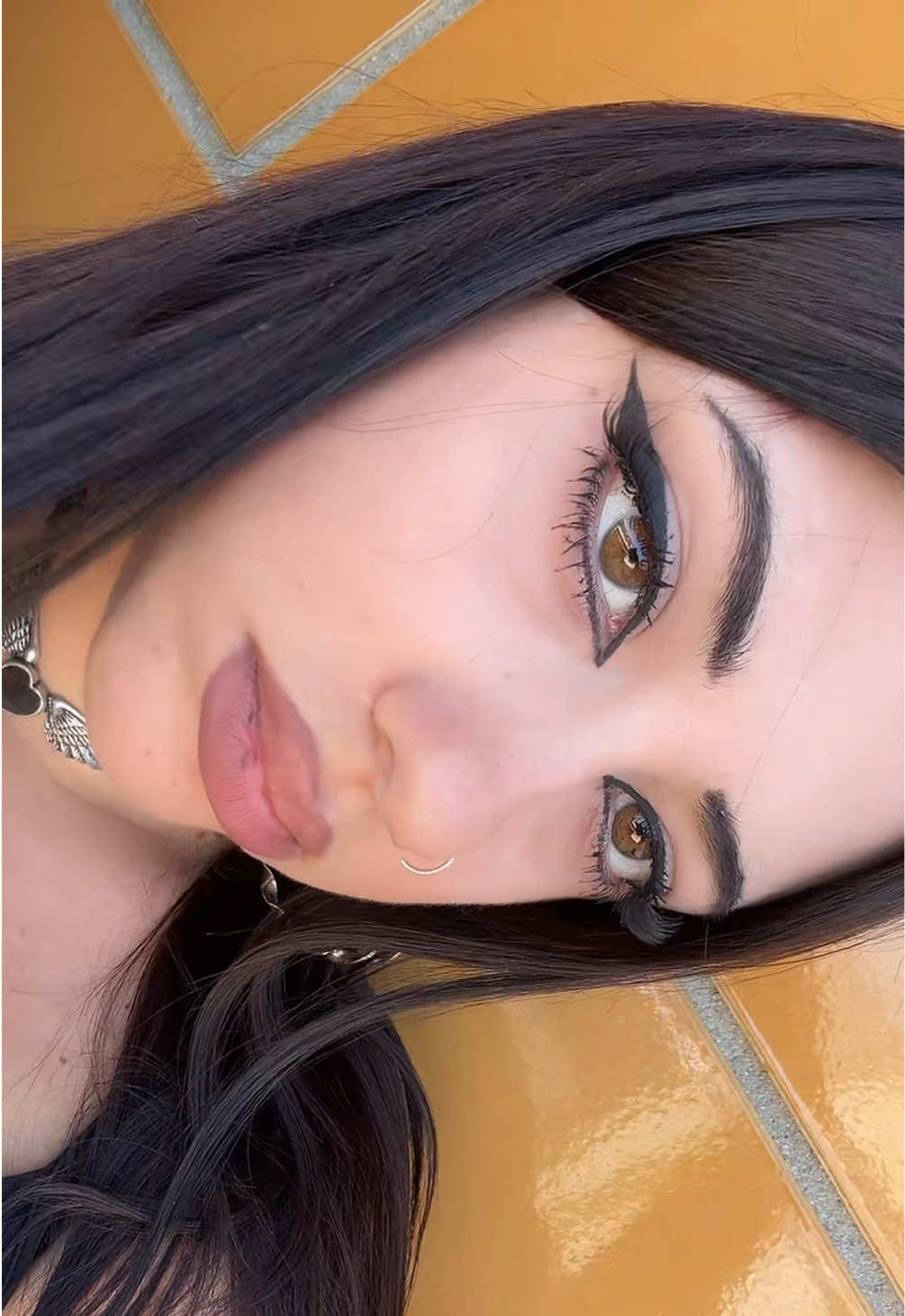 @miriam ⋆ (ꐦ ◣‸◢)